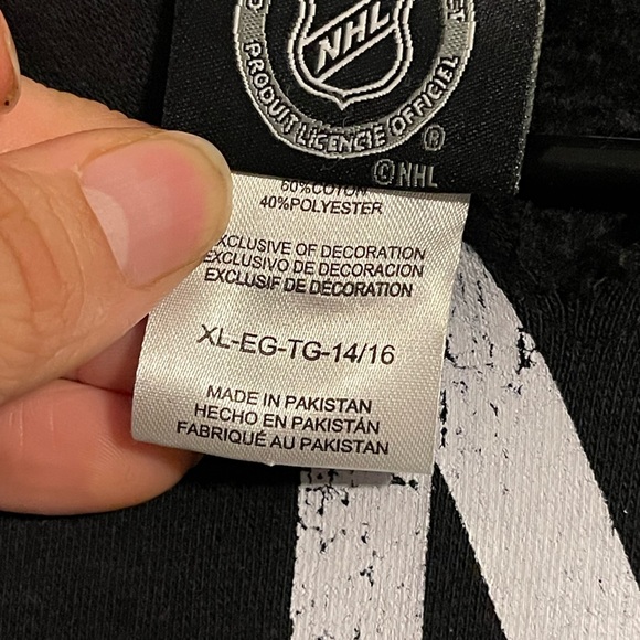 NHL Los Angeles Kings Black Crewneck Sweater with White Logo - Picture 6 of 7